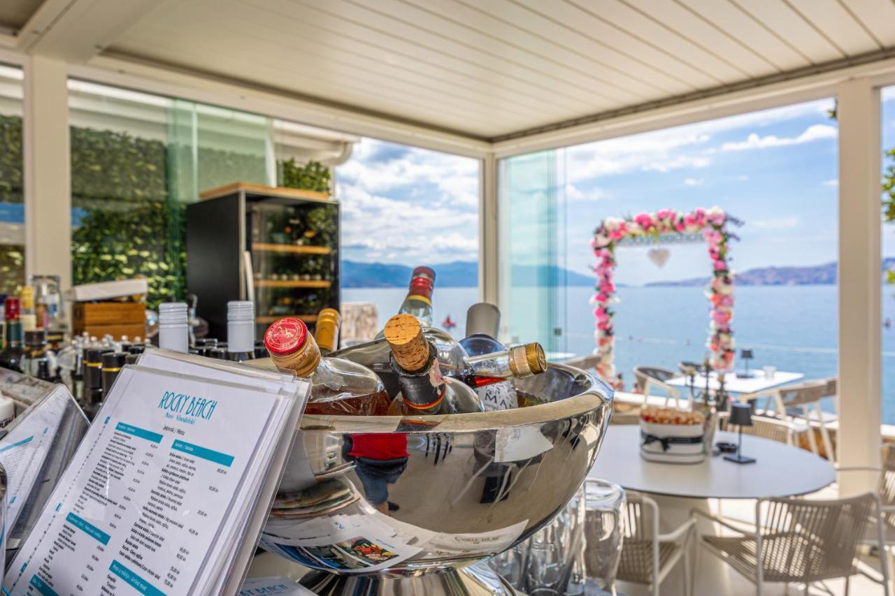 Rocky Beach Rooms Novi Vinodolski Ngoại thất bức ảnh
