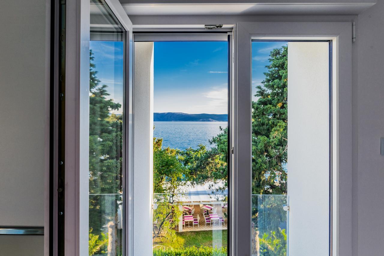 Rocky Beach Rooms Novi Vinodolski Ngoại thất bức ảnh
