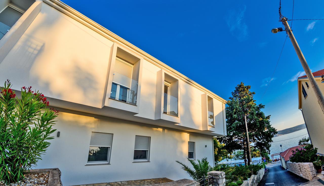 Rocky Beach Rooms Novi Vinodolski Ngoại thất bức ảnh